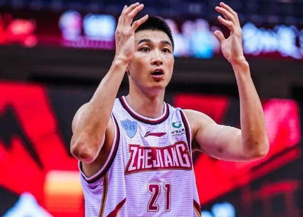 在终极预告里，许一似乎身穿一袭白裙，完成了他们当年对彼此的承诺，“我结婚的时候你给我当伴郎吧，不对，我结婚你应该是当伴娘”